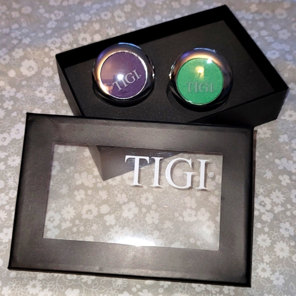 TIGI High Density Eyeshadow - Purple Haze and Green